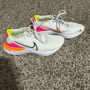 Women’s Nike renew Run 'Platinum Pink Blast' 7.5